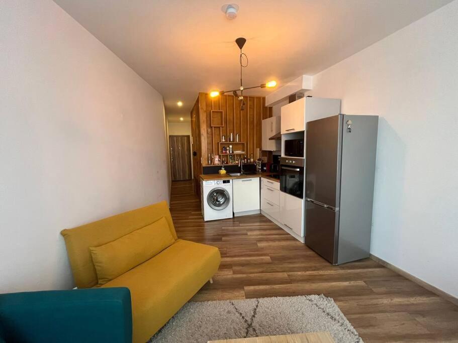 Design Studio Perfectly Located - Eu Madou - Park Apartment Brussel Bagian luar foto